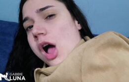 O Gozo da Bucetinha e a Promessa do Cuzinho