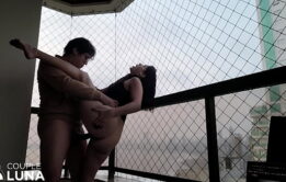 Casada na Varanda Foda em Público em Balneário Camboriú!